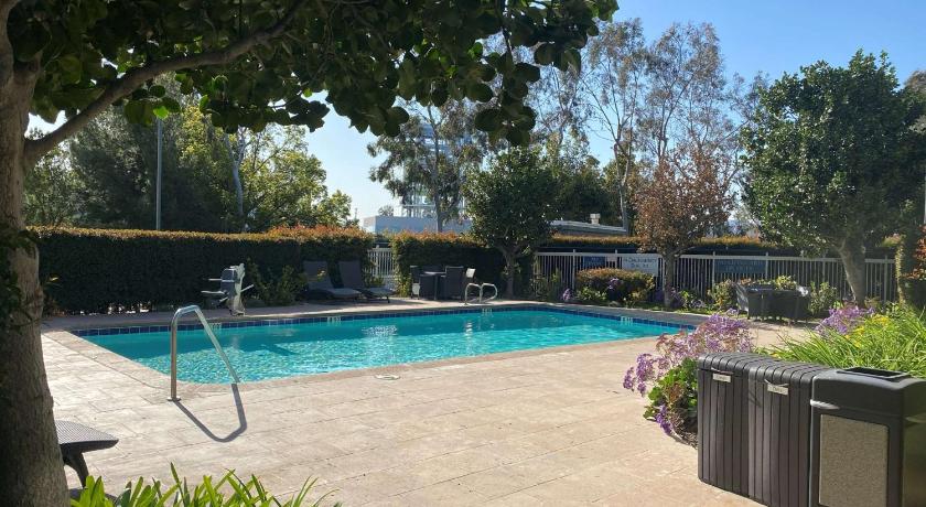 SureStay Hotel by Best Western Ontario Airport