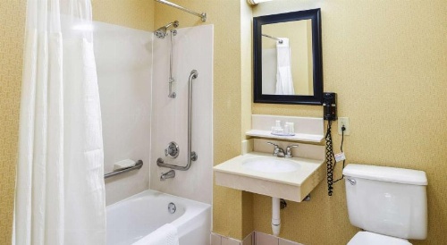 SureStay Hotel de Best Western Aeropuerto de Ontario image 3